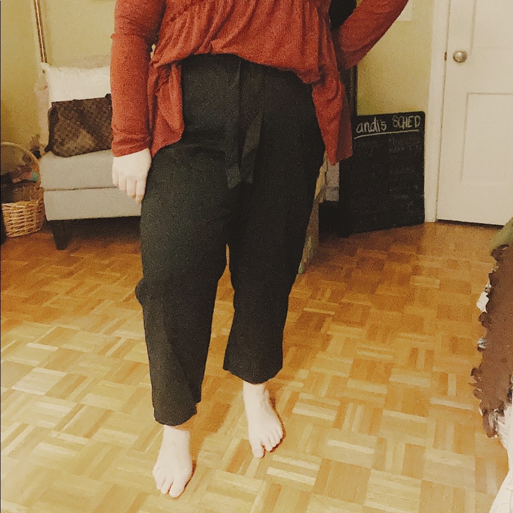 GAP Paper bag pants in black